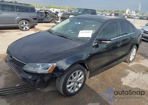 2014 Volkswagen Jetta 1.8T Se z USA, uszkodzony, nr VIN 3VWD07AJ9EM400366
